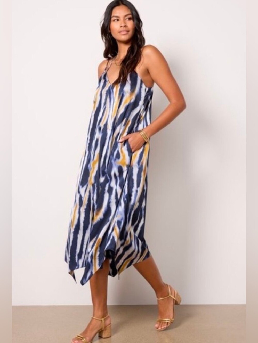 EVEREVE Tie Dye Brylee Dress Handkerchief Hem Adj Straps Slip Dress Pleat MEDIUM